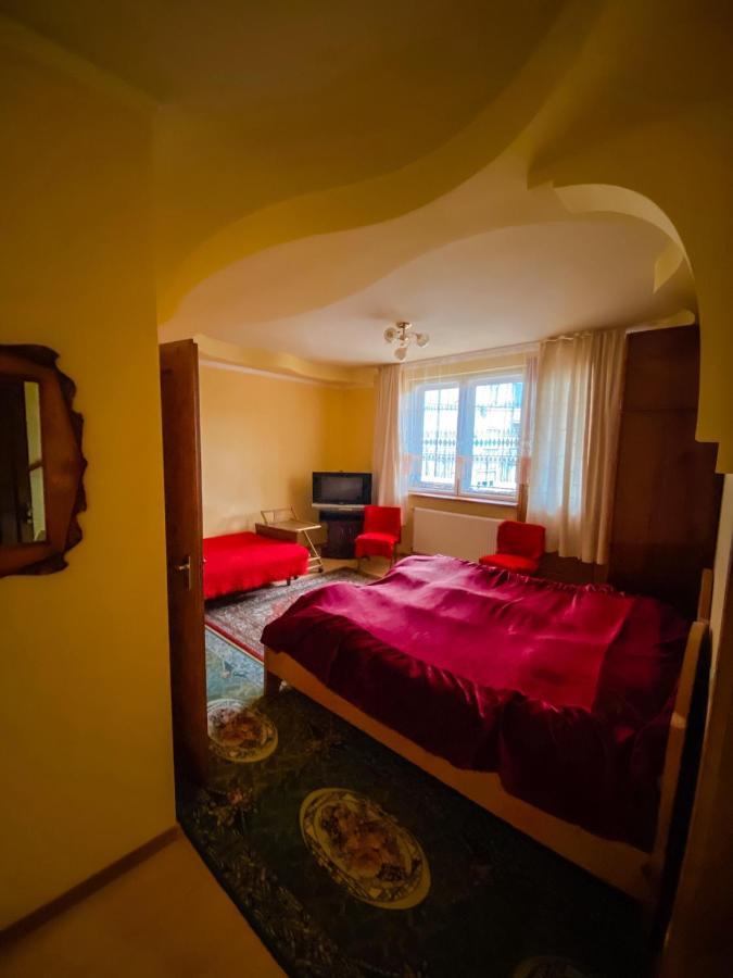 Domashnya Saduba Hotel Munkács Kültér fotó