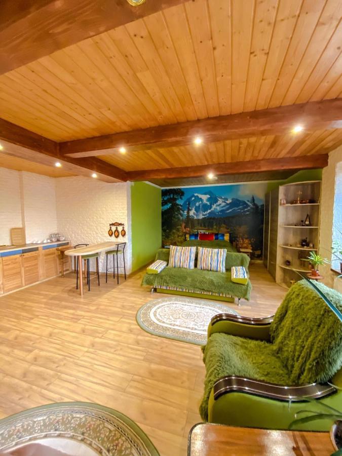 Domashnya Saduba Hotel Munkács Kültér fotó